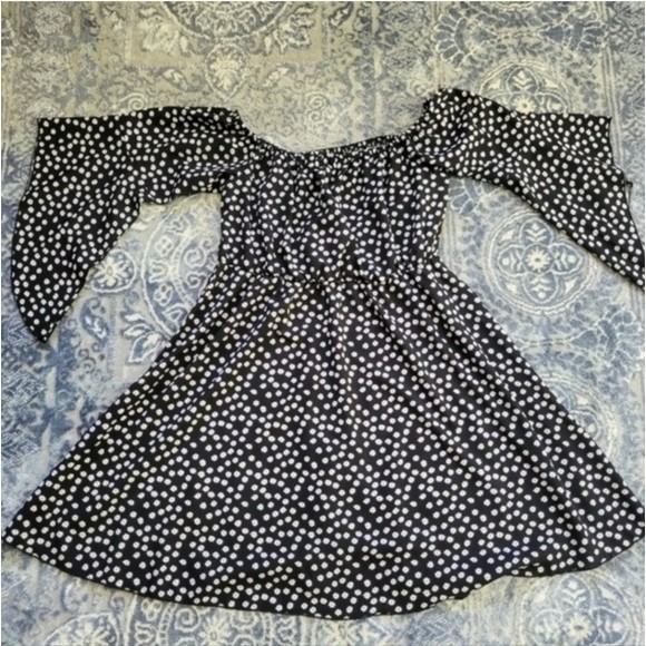 SOLD ON MERCARI - Picture 3 of 6